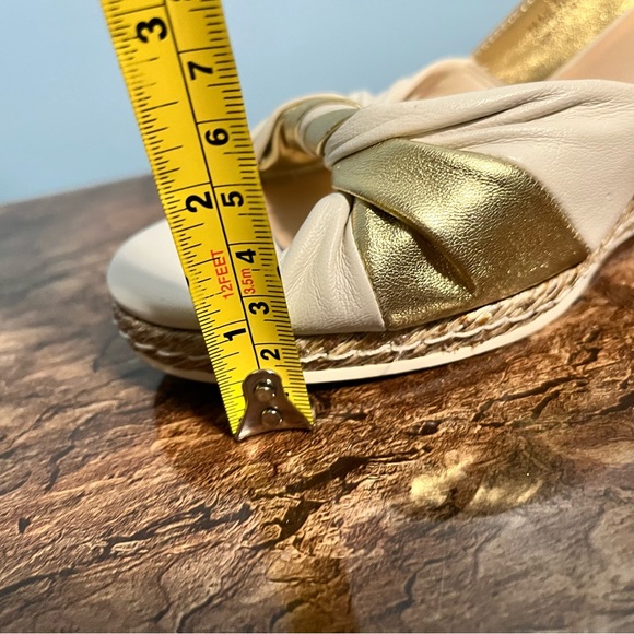 Cole Haan Women Sz 8B Nike Air Ava Open Toe Wedge Pumps Heel Sandals White Gold - Picture 11 of 11